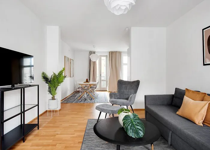 Constantin - Chic 2-bdr With Balcony 公寓